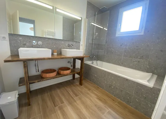 Avec Piscine Chauffee Proche Plage, Wifi, Billard Et Garage A - Fr-1-22-333 بيت للعطل *